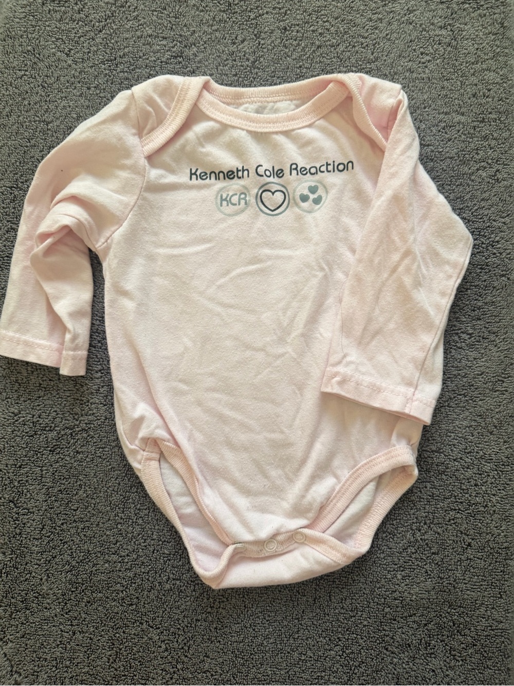 Kenneth Cole Reaction Pale Pink Long-Sleeve Baby Bodysuit